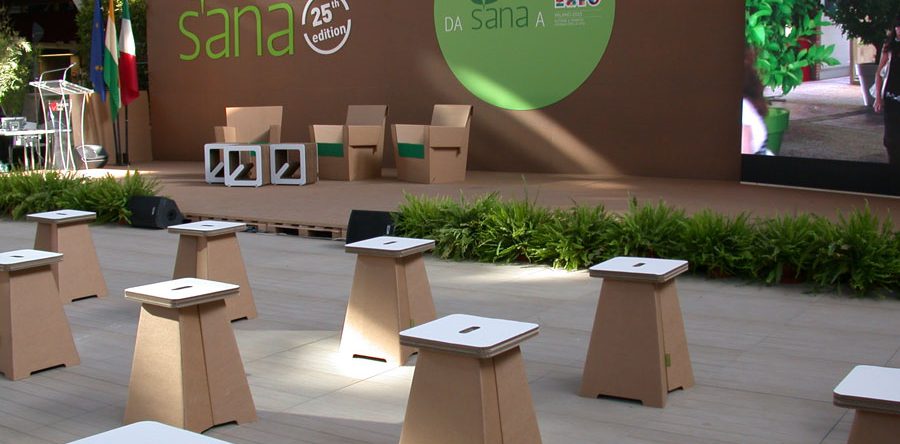 Mobiliers en carton - Aménagement SANA 2013