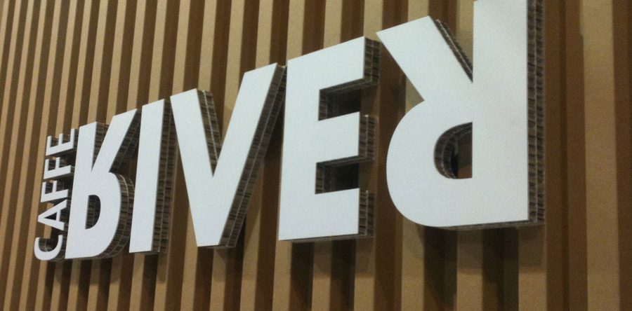 Mobiliers en carton - River Caffä