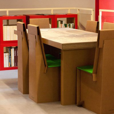 Mobiliers en carton - Aménagement Bibliothèque Santa Maria Nuova