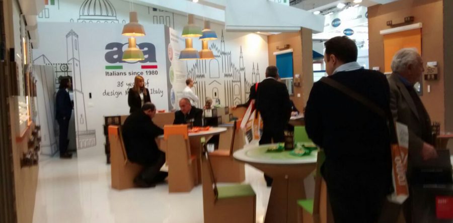 Mobiliers en carton - Asa EXHIBITION