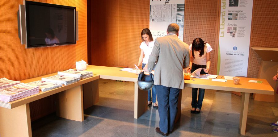 Mobiliers en carton - Corriere della Sera EVENT