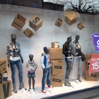 Mobiliers en carton - Visual merchandising – mobilier en carton